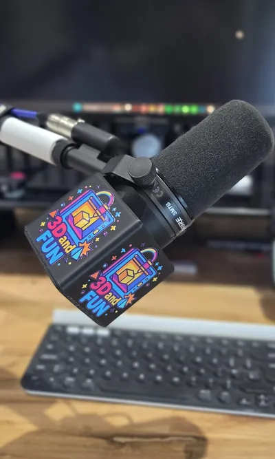 3D and FUN logo Box Cube cover on a Shure SM7B, custom 3D printed by 3dandfun