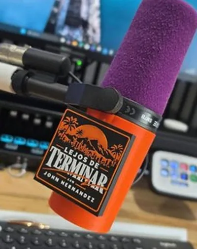 Lejos de Terminar custom 3D printed microphone cover by 3dandfun