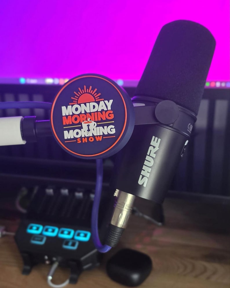 Shure MV7 series Clip on Logo Cover
